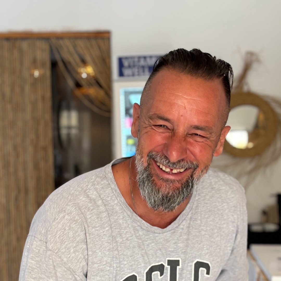 Vitor — head instructor at AMAR Surfing Academia
